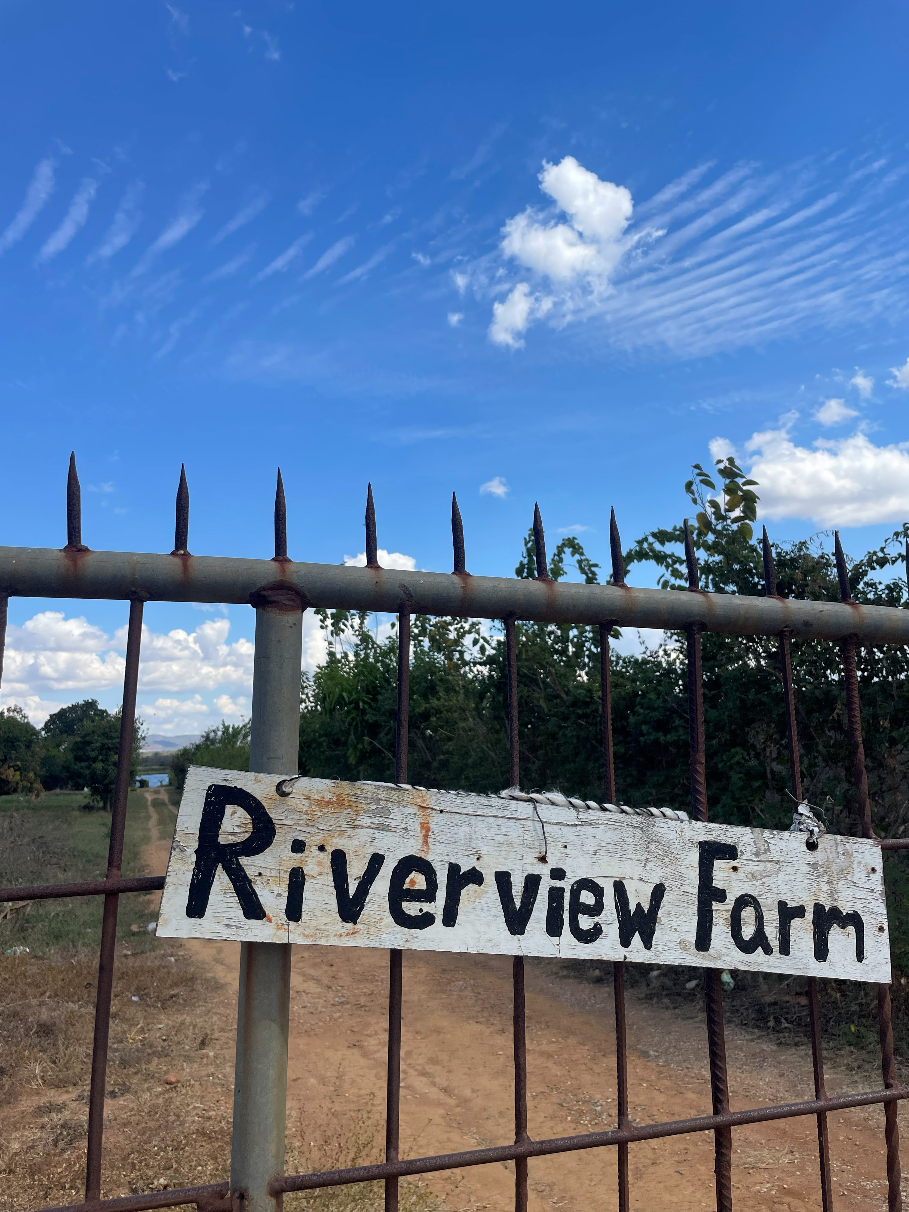 Riverview Farm sign